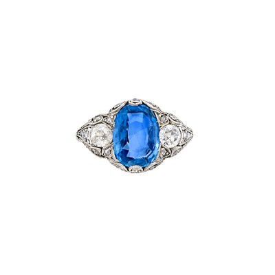 Lot 183 - Edwardian Platinum, Sapphire and Diamond Ring