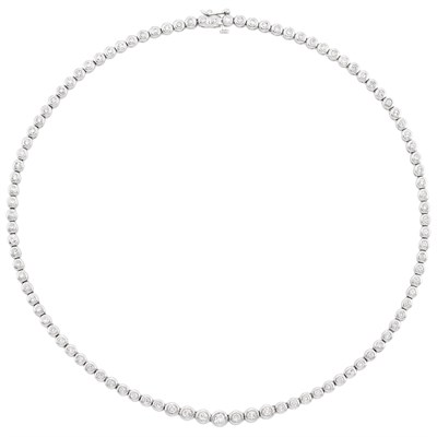 Lot 215 - White Gold and Diamond Necklace