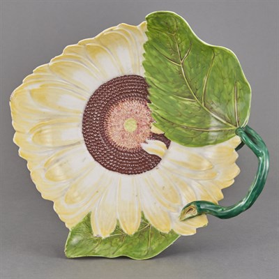 Lot 195 - Chelsea Porcelain Sunflower-Form Dish Circa...