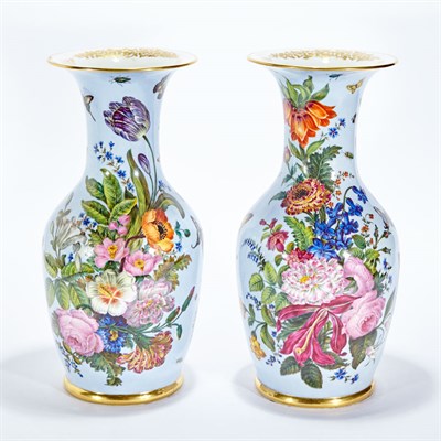 Lot 306 - Pair of Paris Porcelain Vases 19th Century...