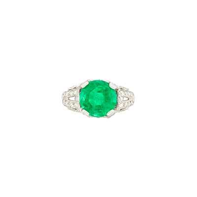 Lot 297 - Platinum, Emerald and Diamond Ring