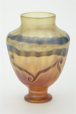 Lot 217 - Tiffany Studios American, 1902-1932 Vase,...