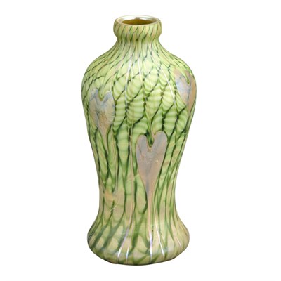 Lot 262 - American Hearts and Vine Decorated Art Glass...