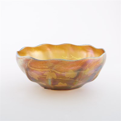 Lot 266 - Tiffany Wheel Engraved Gold Favrile Glass Leaf...