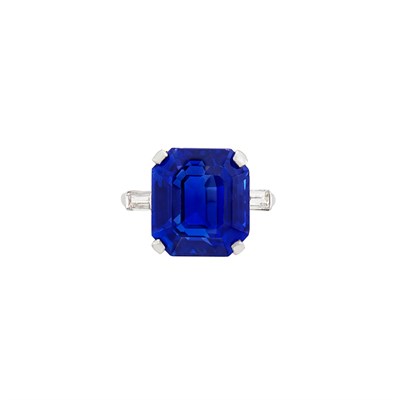 Lot 405 - Platinum, Sapphire and Diamond Ring