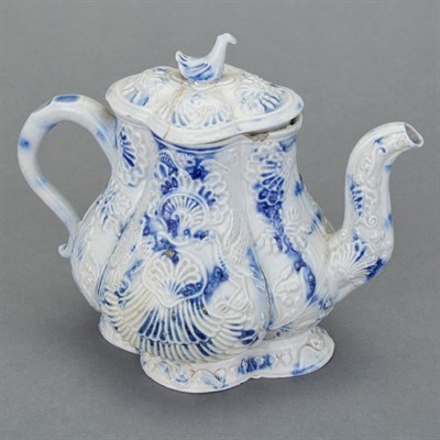 Lot 618 - English Pearlware Teapot Late 18th century...