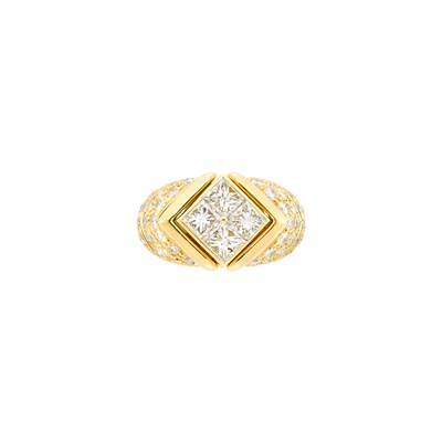 Lot 541 - Gold and Diamond Ring, Bulgari