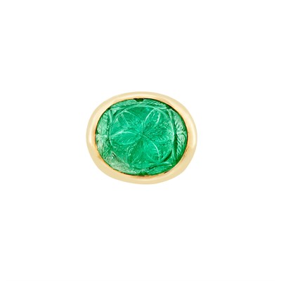 Lot 20 - Gold, Carved Emerald and Diamond Ring