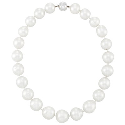 Lot 151 - South Sea Cultured Pearl Necklace with White Gold and Diamond Clasp