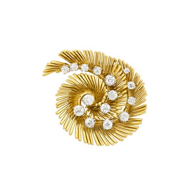 Lot 172 - Gold and Diamond Clip-Brooch, Yard