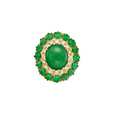 Lot 305 - Gold, Jade and Diamond Ring