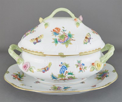Lot 630 - Herend Porcelain Covered Tureen and Underplate...