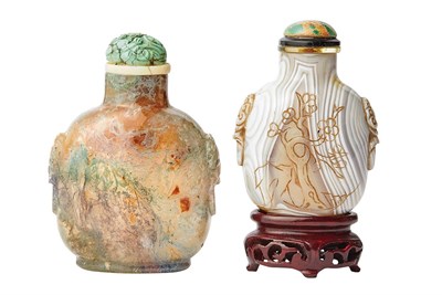 Lot 281 - Two Chinese Agate Snuff Bottles 19th Century...