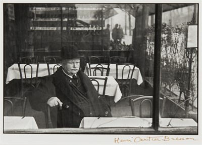 Lot 25 - CARTIER-BRESSON, HENRI (1908-2004) Avenue du...