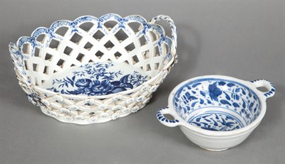 Lot 249 - Worcester Blue and White Porcelain Pine Cone...
