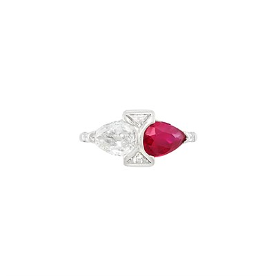 Lot 65 - Art Deco Platinum, Ruby and Diamond Ring