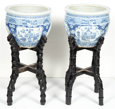 Lot 173 - Pair of Chinese Export Blue and White...