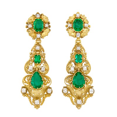 Lot 213 - Pair of Antique Gold, Emerald and Diamond Pendant-Earclips