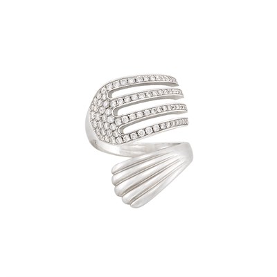 Lot 16 - White Gold and Diamond Fork Ring