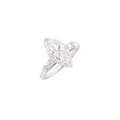 Lot 138 - Diamond Engagement Ring, 3 diamonds, center...