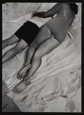 Lot 91 - METZKER, RAY (1931-2004) [Sand Creatures:...