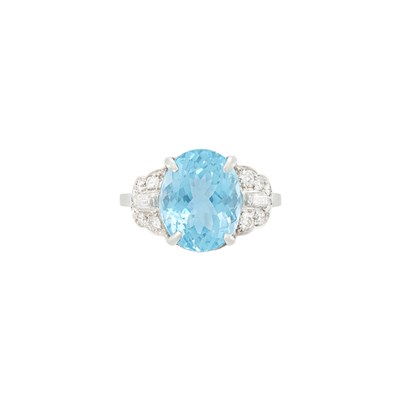 Lot 137 - Platinum, Aquamarine and Diamond Ring