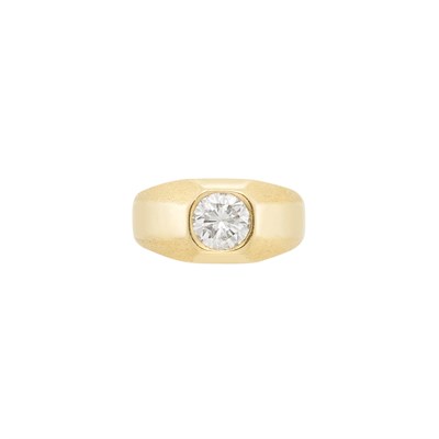Lot 64 - Gold and Diamond Ring