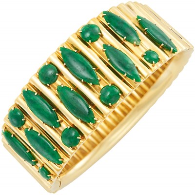 Lot 27 - Gold and Jade Bangle Bracelet