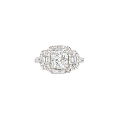 Lot 12 - Art Deco Platinum and Diamond Engagement Ring