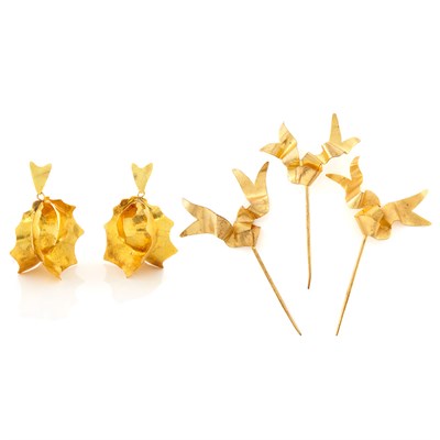 Lot 220 - Pair of Gilt-Metal Pendant-Earclips, France, and Hair Pins, Van der Straeten