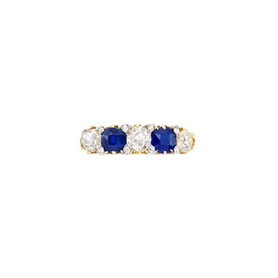 Lot 237 - Antique Gold, Sapphire and Diamond Ring