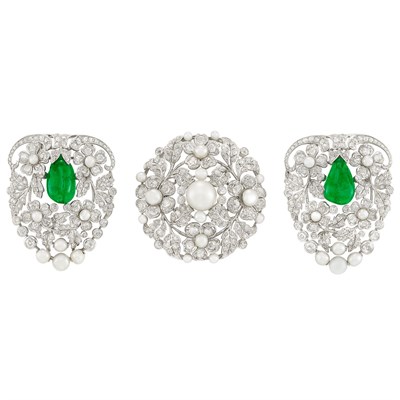 Lot 314 - Antique Rhodium-Plated Silver-Topped Gold, Emerald, Diamond and Cultured Pearl Stomacher Brooch, Rath Munchen