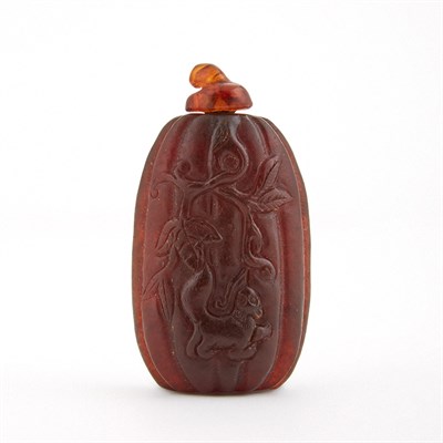 Lot 154 - Chinese Amber Snuff Bottle Qing Dynasty...