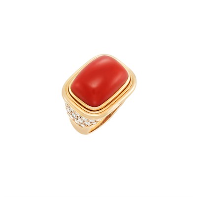Lot 657 - Gold, Coral and Diamond Ring, David Webb