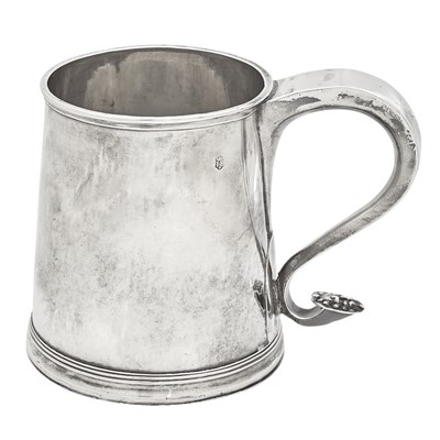 Lot 178 - American Silver Tankard John Edwards, Boston,...