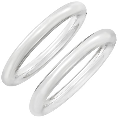 Lot 81 - Pair of White Gold Bangle Bracelets
