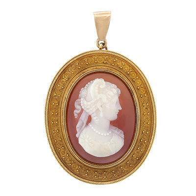 Lot 108 - Antique Gold and Hardstone Cameo Pendant-Brooch