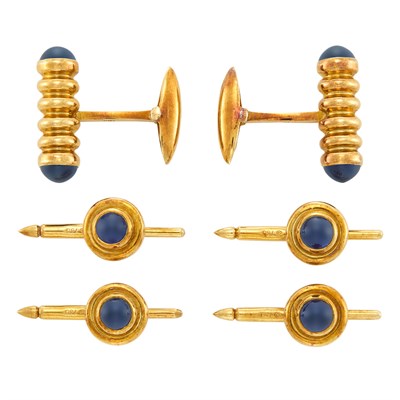 Lot 114 - Gold and Cabochon Sapphire Dress Set, Bvcciari