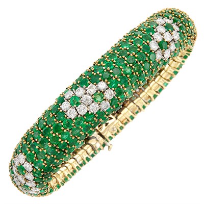 Lot 663 - Gold, Emerald and Diamond Bracelet