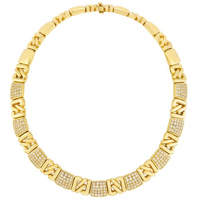 Lot 323 - Gold and Diamond Necklace