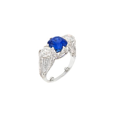 Lot 118 - Platinum, Sapphire and Diamond Ring