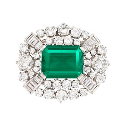 Lot 402 - Platinum, Emerald and Diamond Brooch