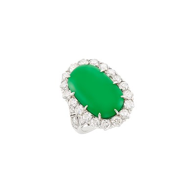 Lot 282 - Platinum, Jade and Diamond Ring