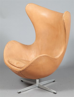 Lot 295 - Arne Jacobsen Leather Upholstered Egg Chair...