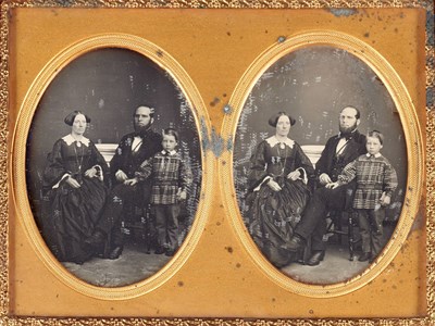 Lot 21 - [DAGUERREOTYPE-STEROSCOPIC] [Portrait of a...