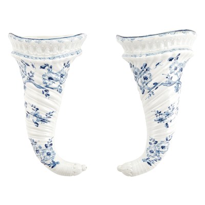 Lot 238 - Pair of Worcester Blue and White Porcelain...