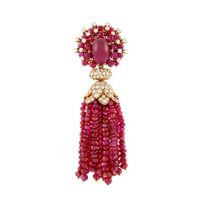 Lot 327 - Gold, Star Ruby, Diamond and Ruby Bead Fringe Pendant-Brooch