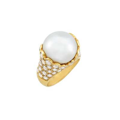 Lot 395 - Gold, South Sea Cultured Pearl and Diamond Ring, Van Cleef & Arpels