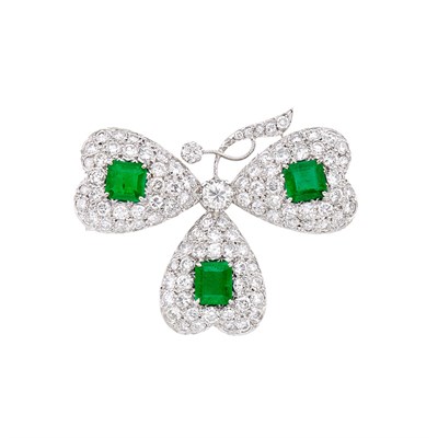 Lot 272 - Platinum, Emerald and Diamond Clover Brooch