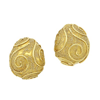 Lot 21 - Pair of Gold Earclips, Elizabeth Gage
